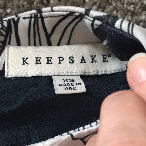 STUNNING Keepsake dress size XS - Picture 5 of 13